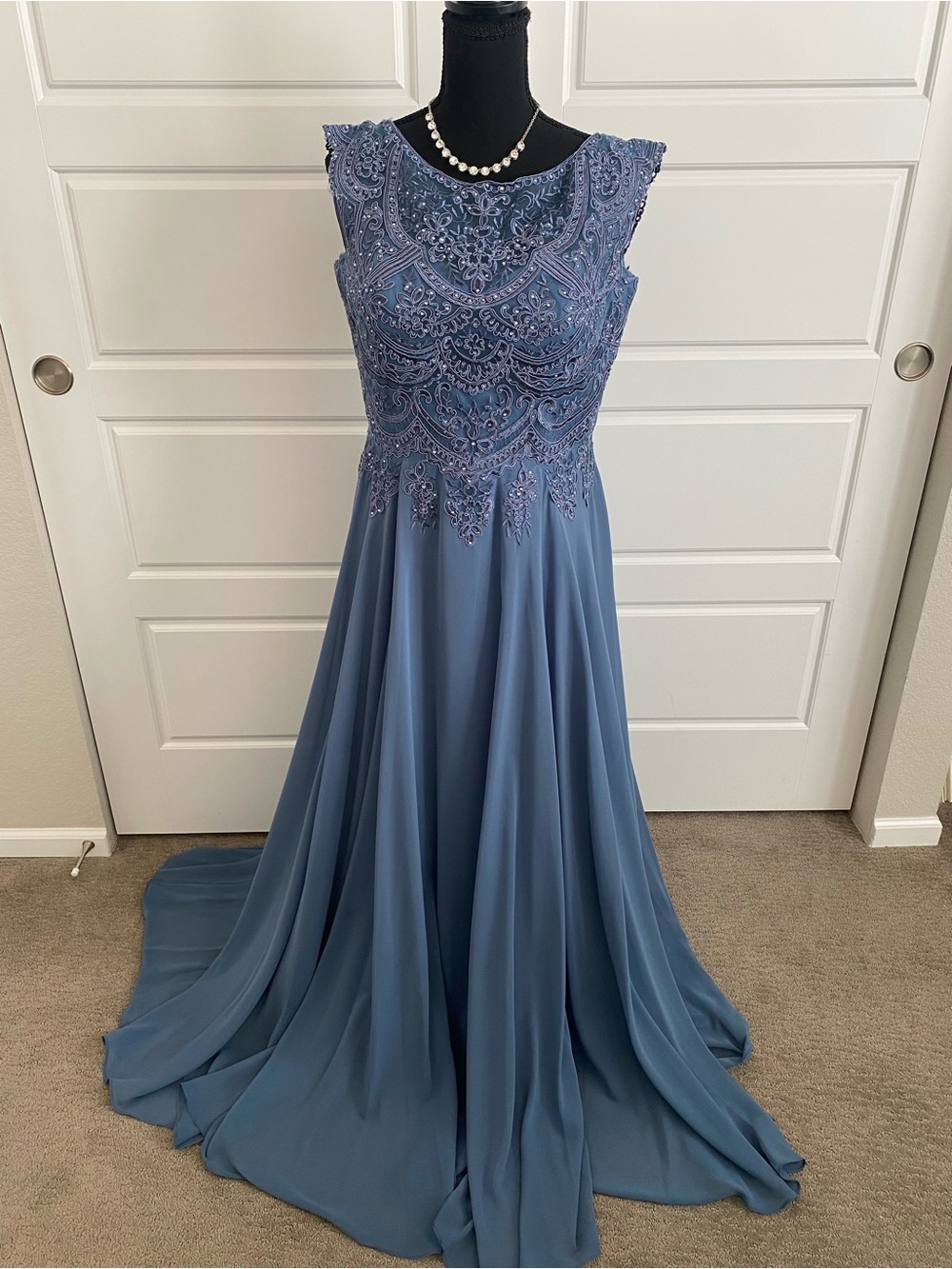 Gorgeous formal dress